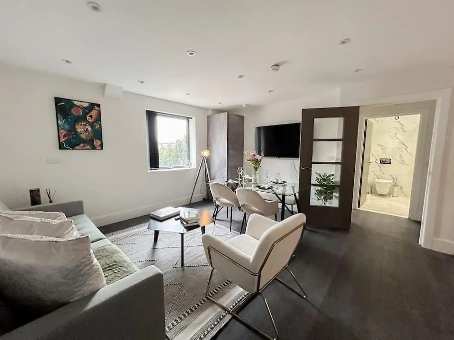Modern One Bedroom Flat In The Heart Of London Apartment