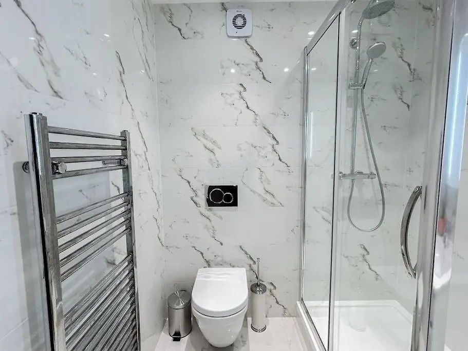 Modern One Bedroom Flat In The Heart Of London