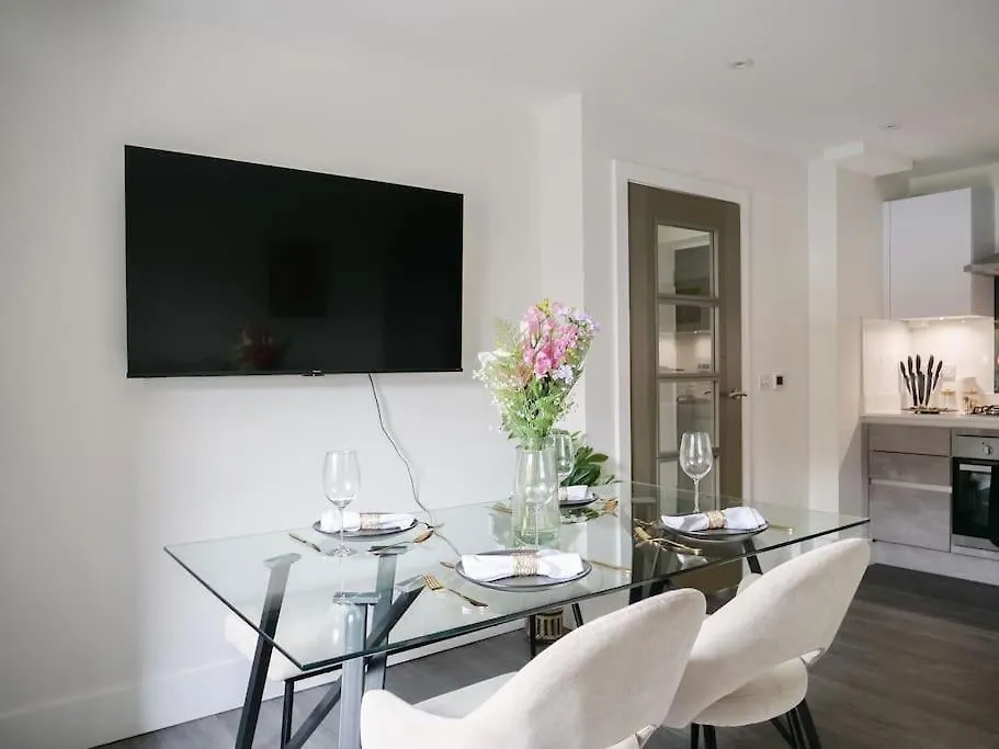 Apartment Modern One Bedroom Flat In The Heart Of London