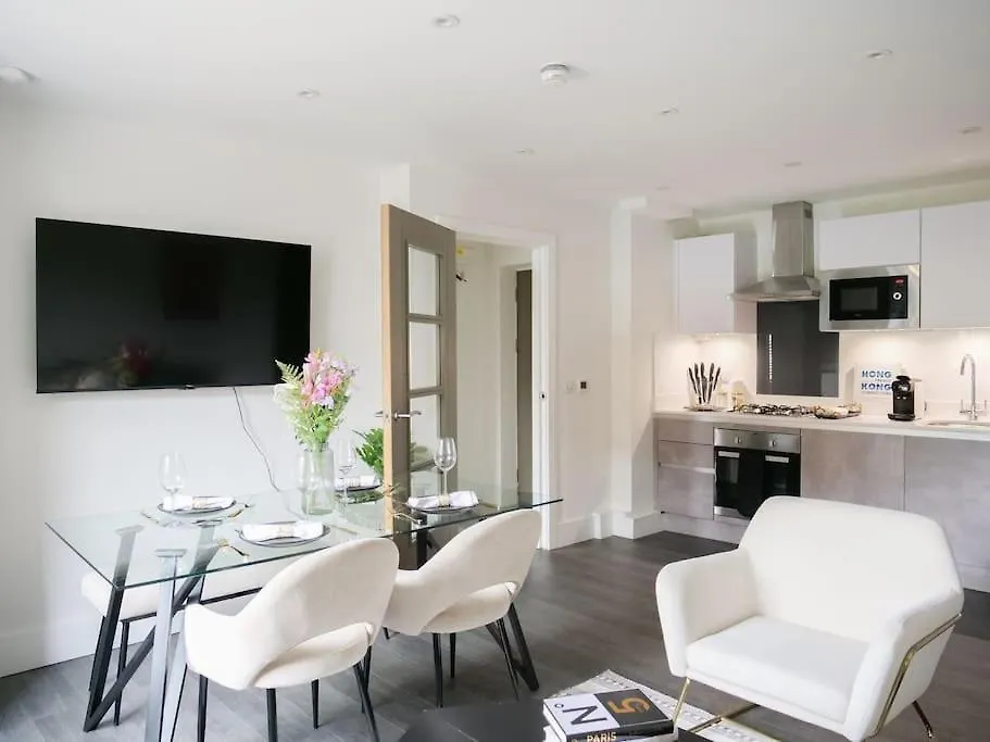 Modern One Bedroom Flat In The Heart Of London Apartment